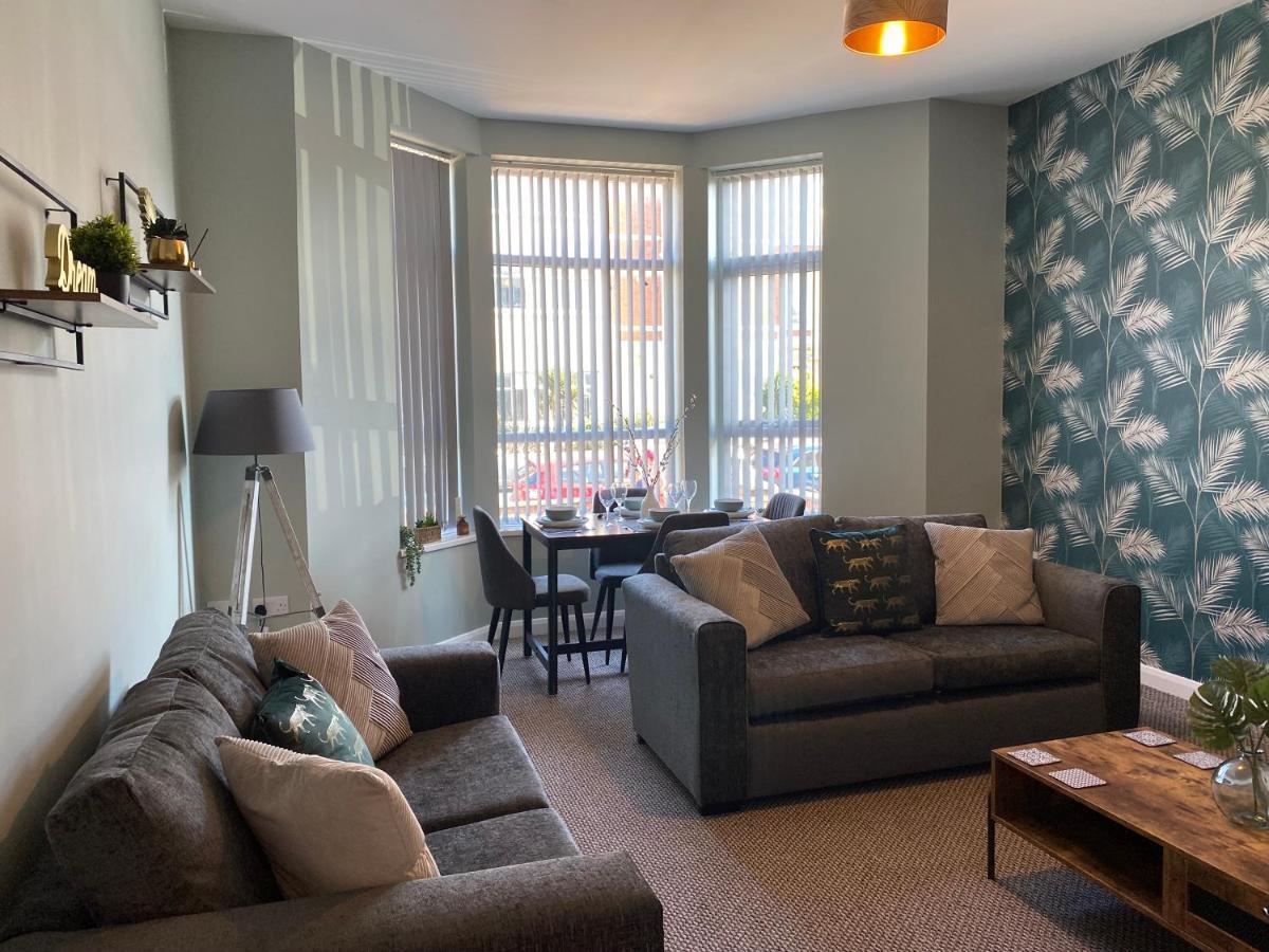 Blackpool Sleepover Apartment 1 Free Parking Sleeps 6 Eksteriør bilde